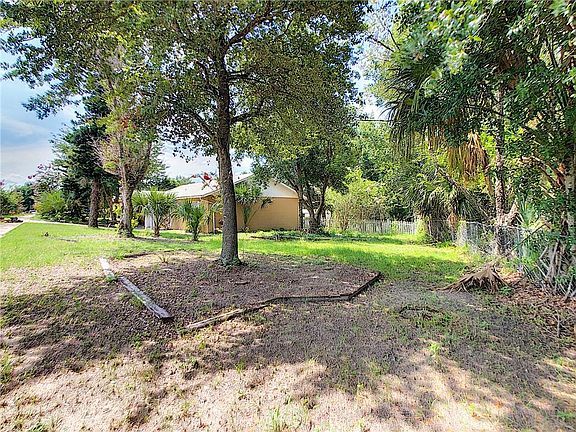 5th image of 7078 Drury Ln
