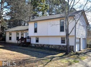 1387 Raintree Dr, Snellville, GA 30078