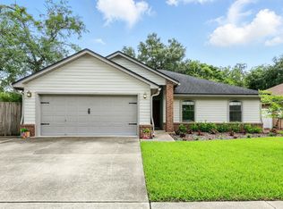 3888 Chapelgate Rd, Jacksonville, FL 32223