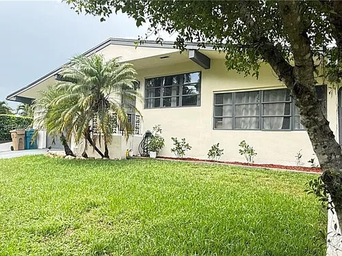 10751 SW 48th St Photo 1