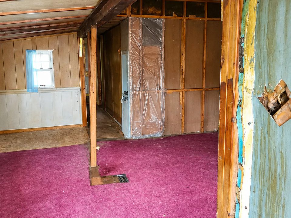 2nd image of 425 Monroe Ave Trailer 47