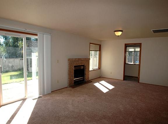 4th image of 6061 61st Ave SE