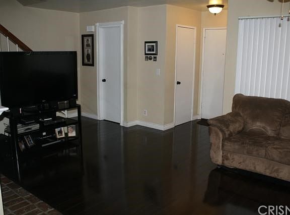 4th image of 1937 Glenoaks Blvd Unit 149