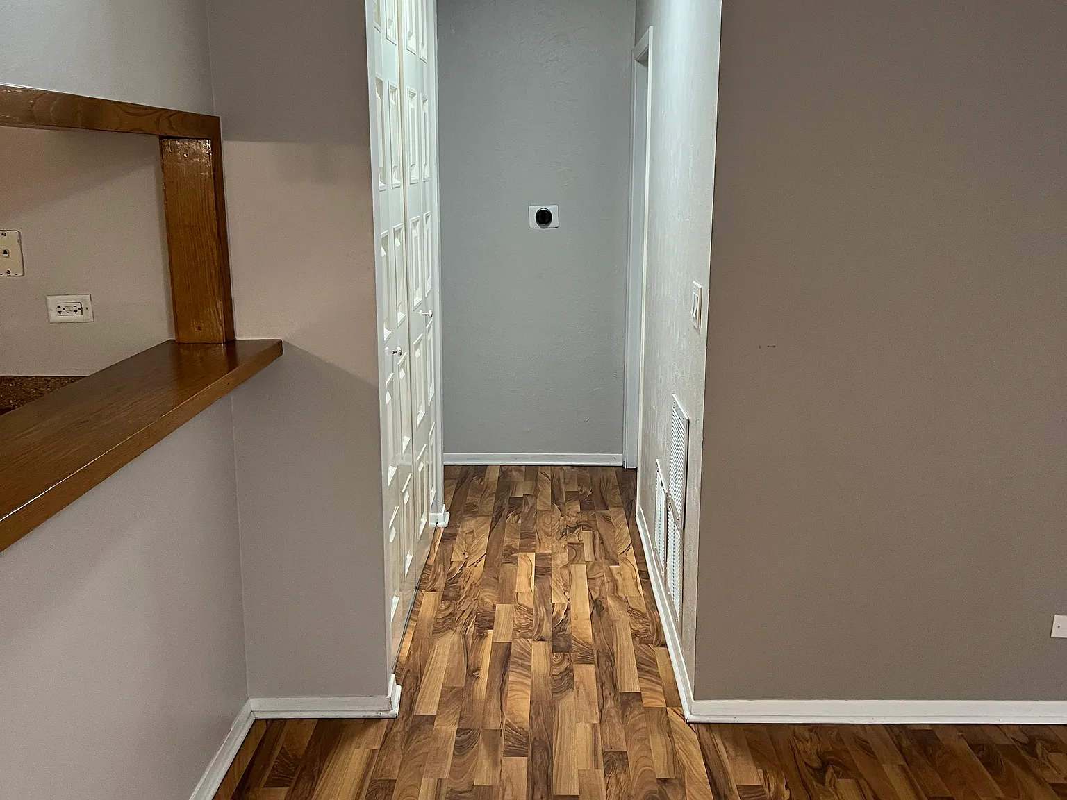 2 bed, 882 sqft, $1,950 — Photo 3