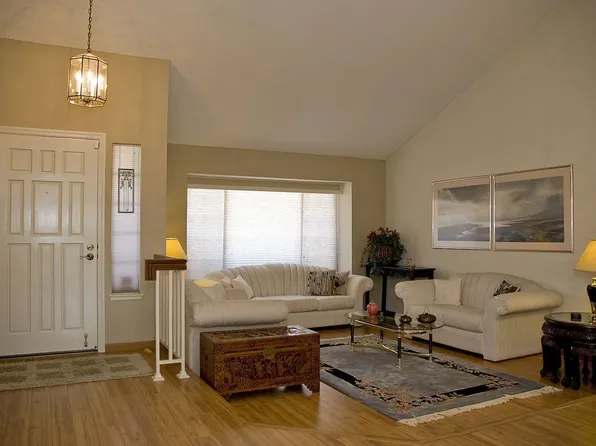 32809 Regents Blvd, Union City, CA 94587