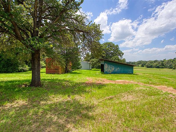 3rd image of 1723 County Road 305