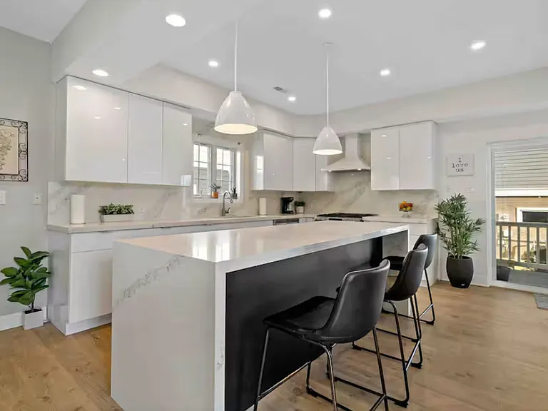 909 N Burghley Ave — Photo 20