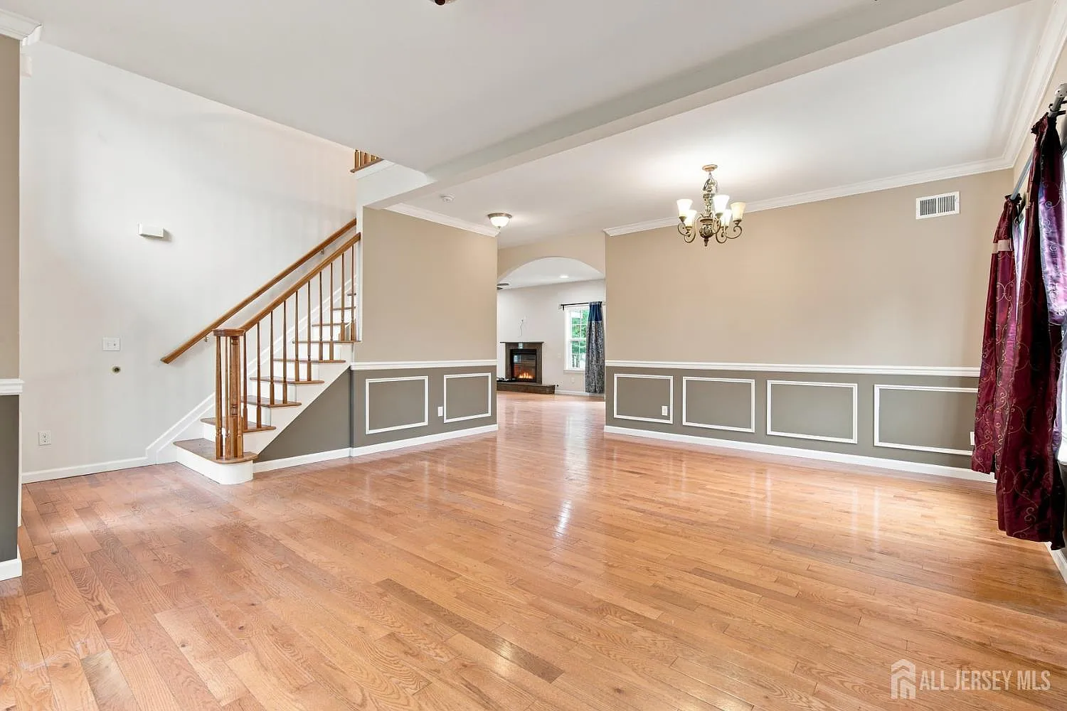 4 bed, 4.0 bath, 2344 sqft, $5,000 — Photo 4