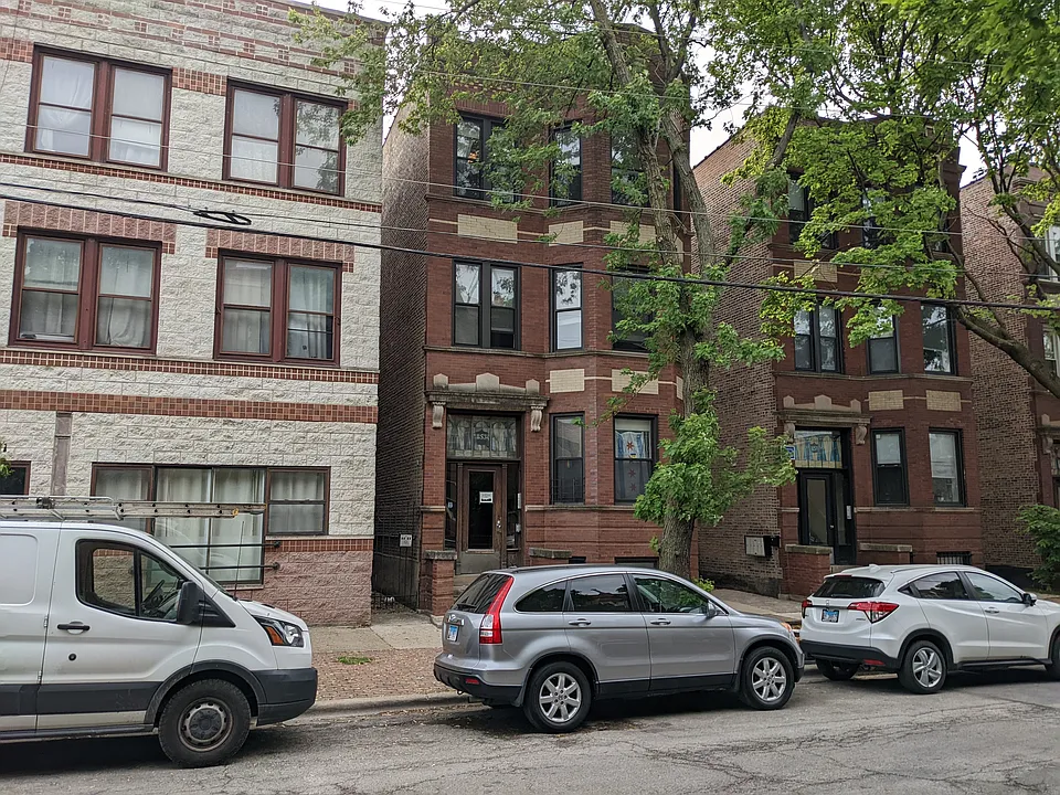 853 N Leavitt St #G