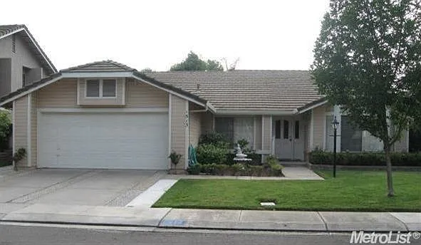 1513 Tonopah Pl photo 1