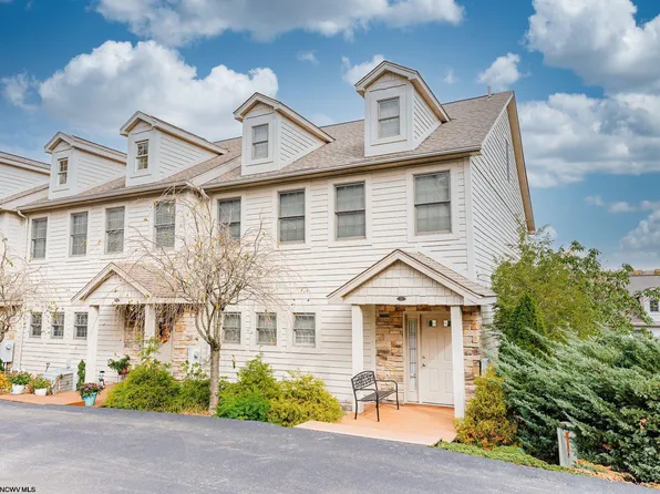 25 Waterside Dr, Morgantown, WV 26508