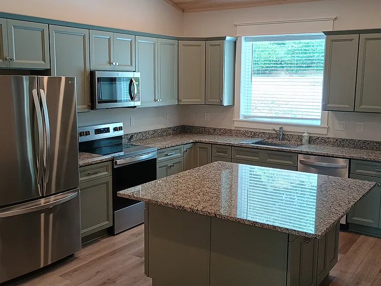 156 Hospital Cir — Photo 4