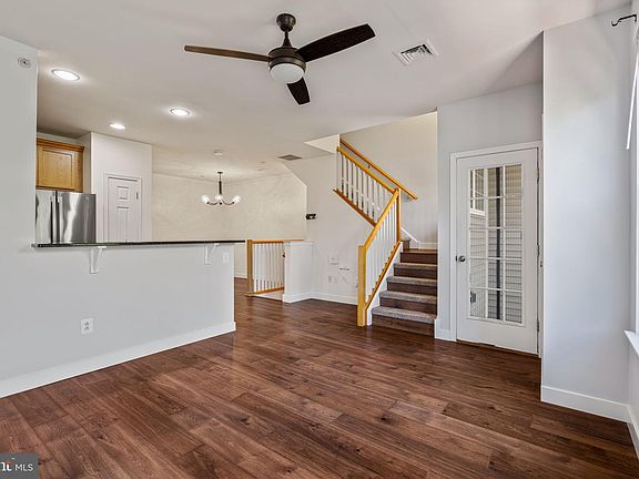 4th image of 1329 N 32nd St