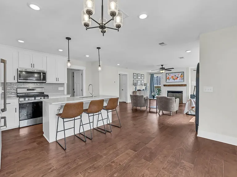 904 Frog Gip Pond Ct — Photo 11