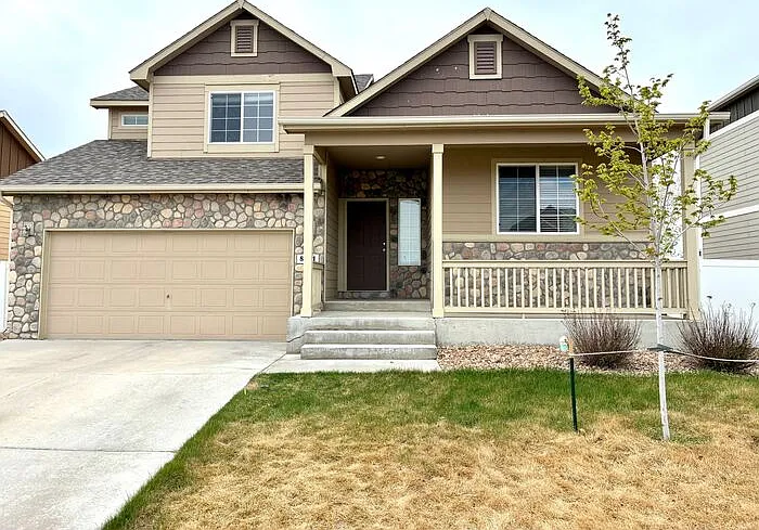 831 Lakebrook Ct — Photo 2