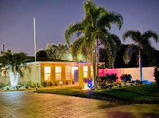 1346 Center Ln, Naples, FL 34110