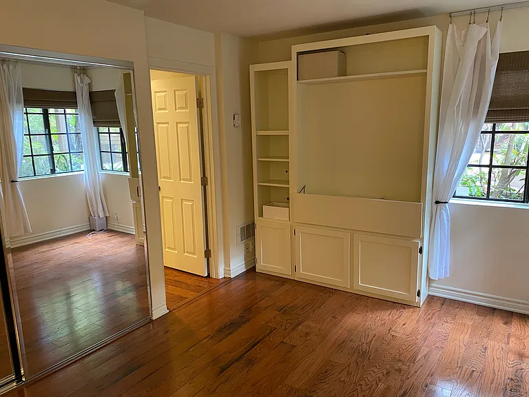 8860 Villa La Jolla Dr #107 — Photo 12