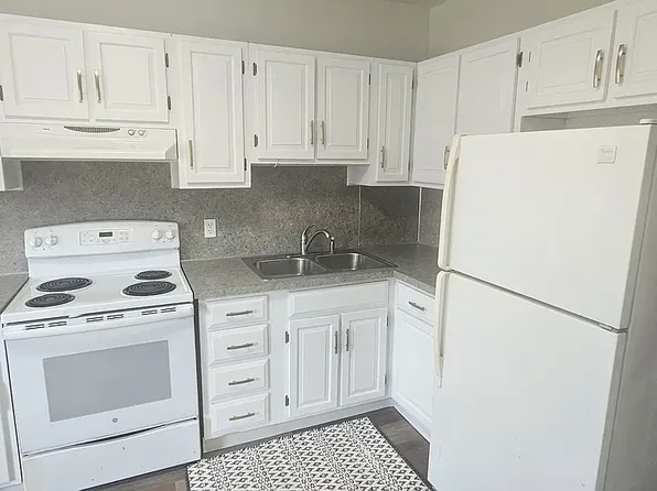 30 E Pine St, Sheppton, PA 18248