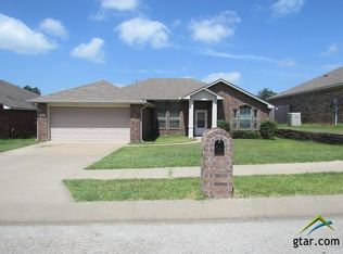 1108 E Park Dr, Lindale, TX 75771