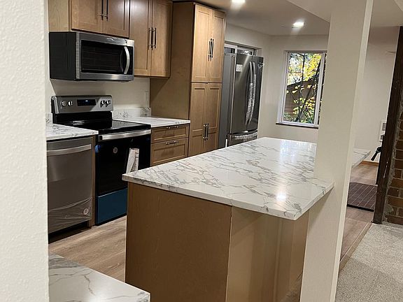 4th image of 23007 NE 61st St