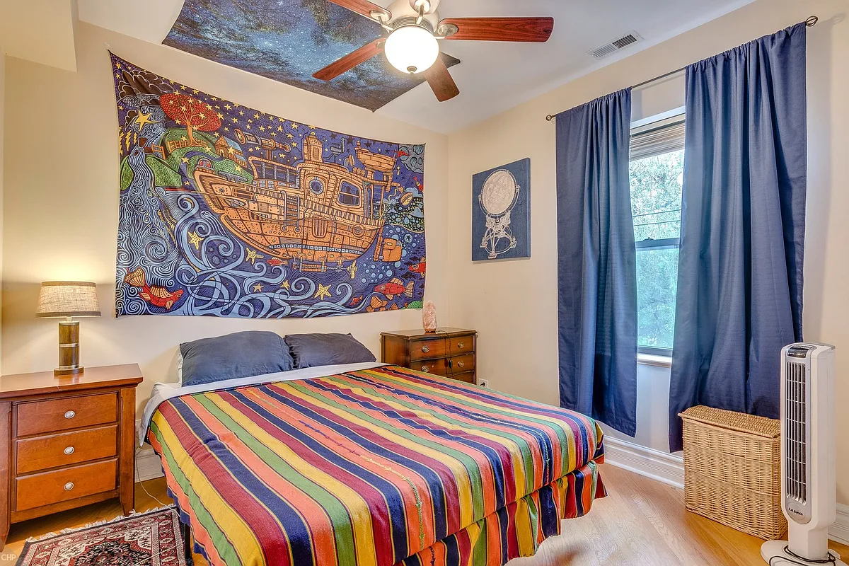 Building Photo - 4842 N Ashland Ave #3W