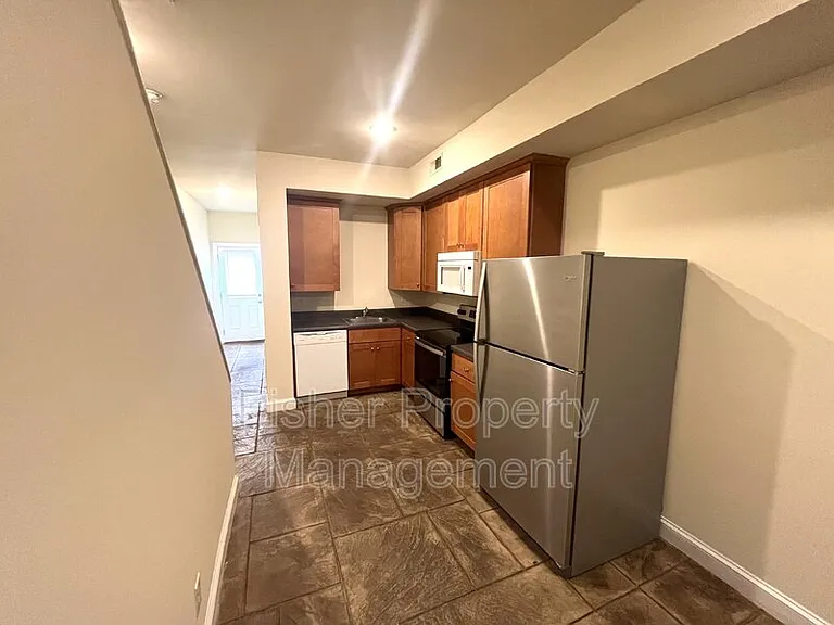 608 Albemarle St — Photo 5