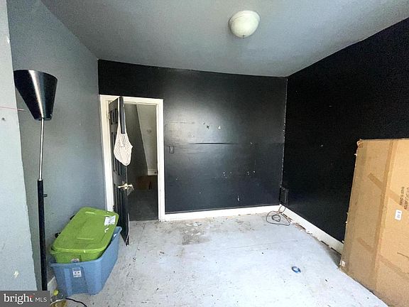 4th image of 4231 Parrish St