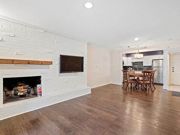 5th image of 4511 Headwood Dr APT 2