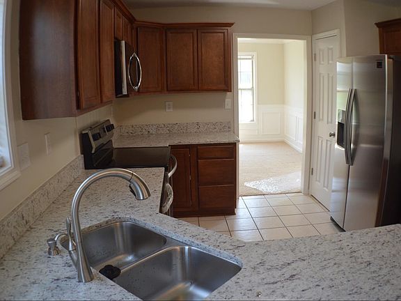 3rd image of 805 Calypso Breeze Dr