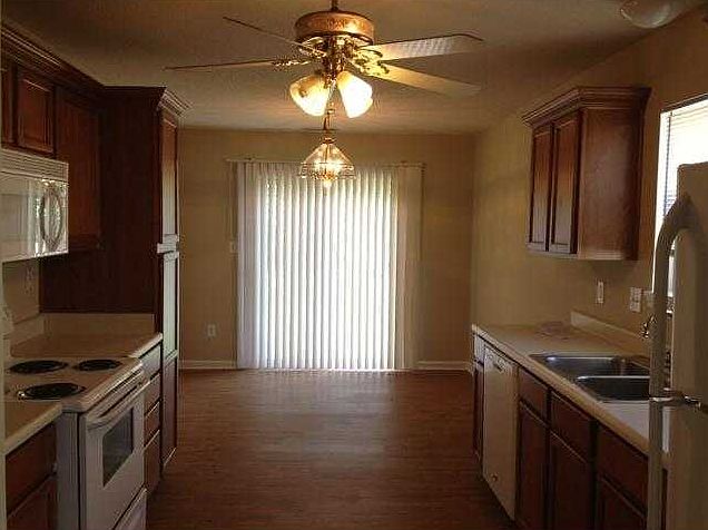 2nd image of 556 Sun Ridge Blvd