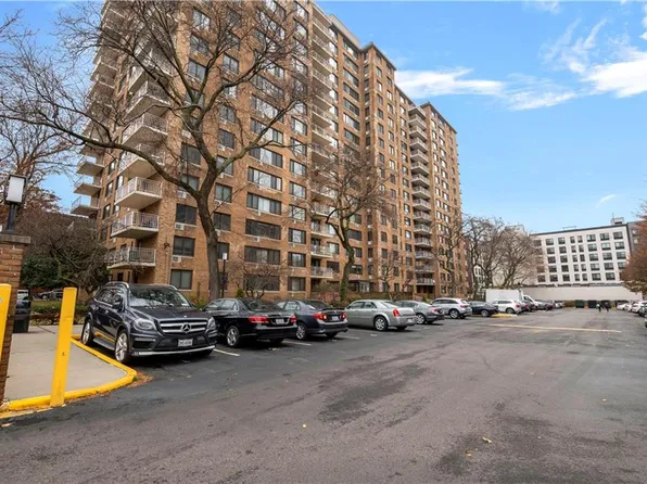 185 Hall Street 614 image 1 of 8