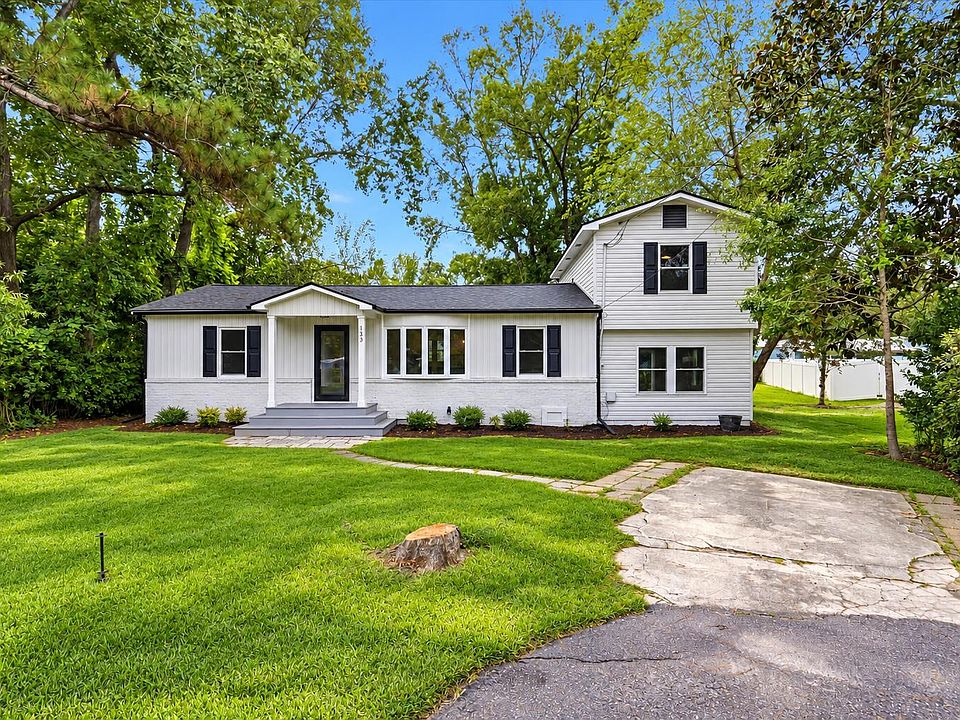1st image of 133 Stephanie Cir