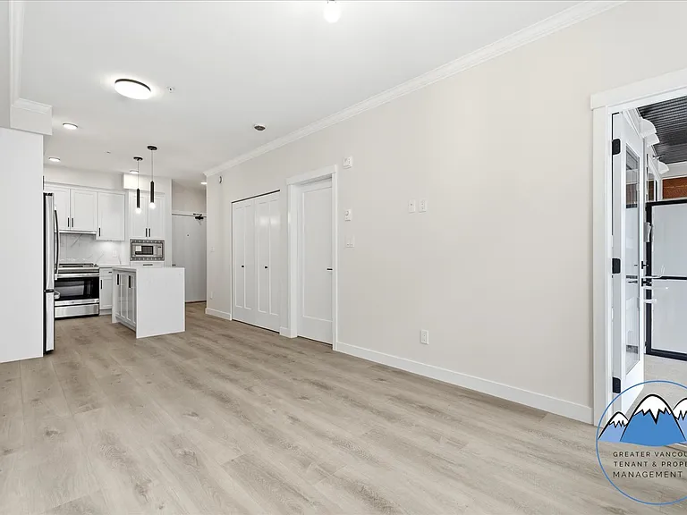 22229 Brown Ave — Photo 8