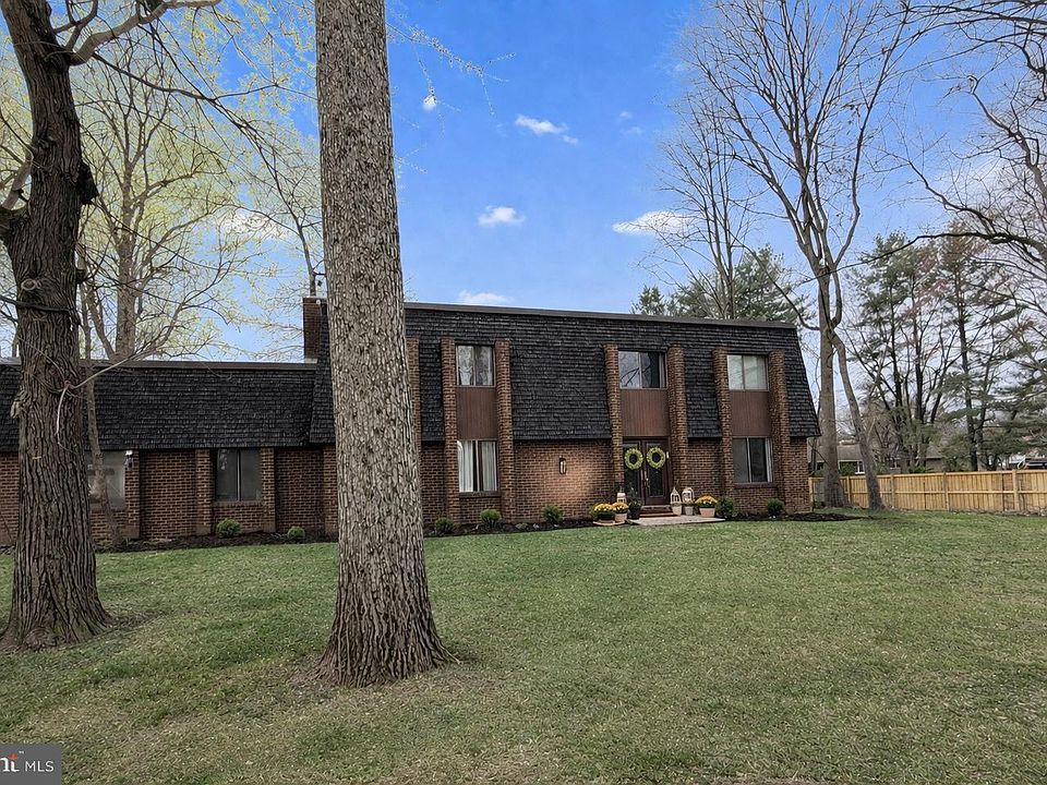 1st image of 3413 Englemeade Rd