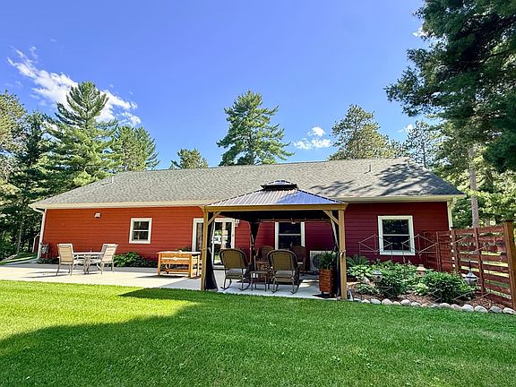 4th image of 11326 Grouse Loop NW