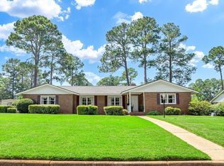 2001 Robinhood Rd, Albany, GA 31707