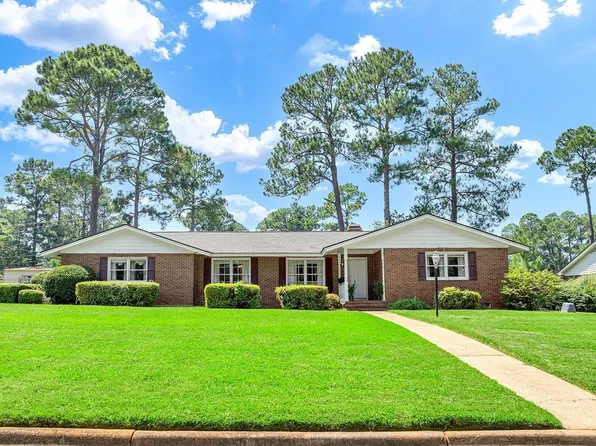 2001 Robinhood Rd, Albany, GA 31707
