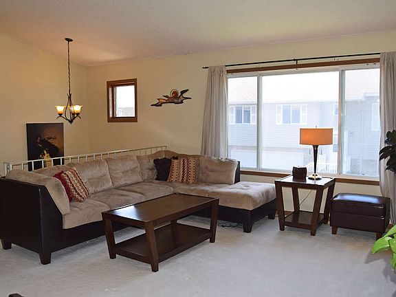 2nd image of 15881 Gooseberry Way