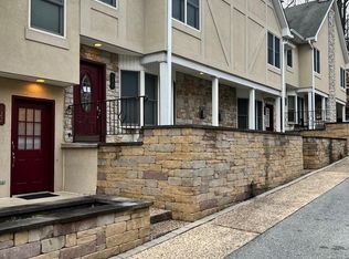 818 Berne Ct, Hummelstown, PA 17036