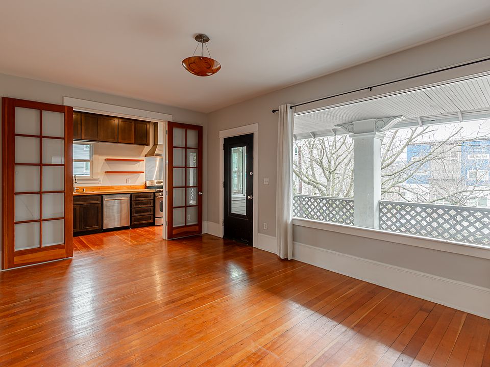 1st image of 625 Comstock St #1