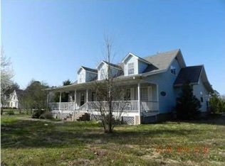 2250 Grand Center Rd, Chickamauga, GA 30707