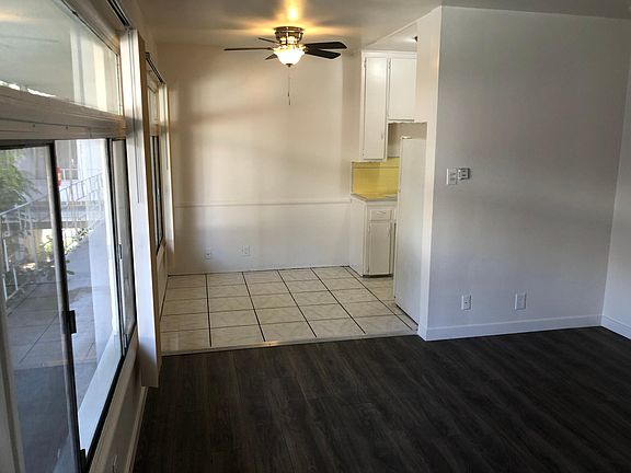 3rd image of 4935 Beverly Blvd #15