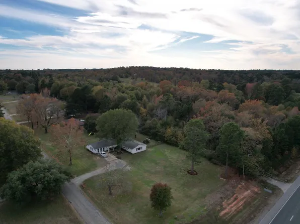 6304 E 9th St, Texarkana, AR 71854