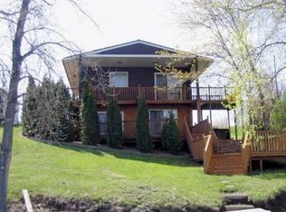 126395 E Shore Dr, Aberdeen, SD 57401