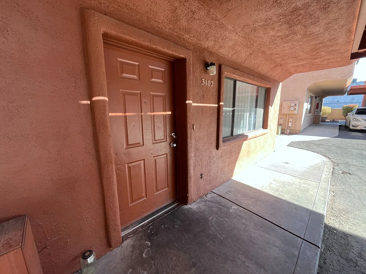 Building Photo - 1717 E Glenn St #3102