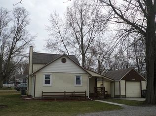305 Lincoln St, Wakarusa, IN 46573