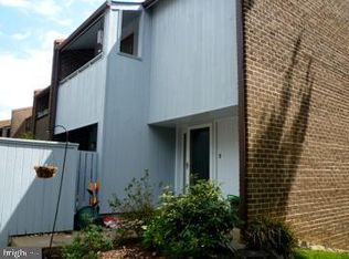 2071 Wethersfield Ct, Reston, VA 20191