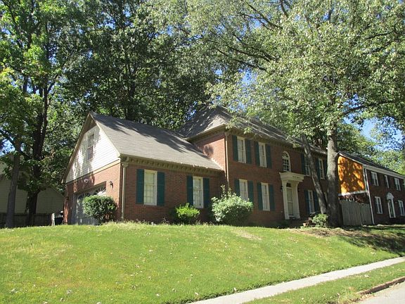 3rd image of 3955 Isleworth Dr