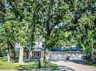 4924 Hanson Rd, Shoreview, MN 55126