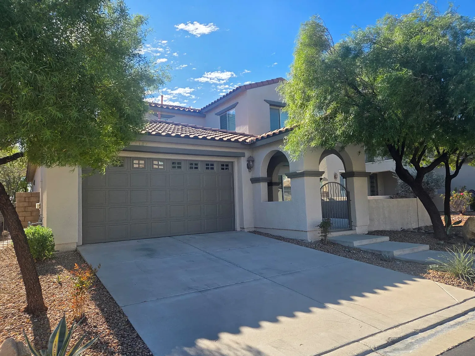 4 bed, 2424 sqft, $2,950 — Photo 3